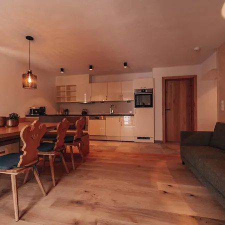Arlhome - Zuhause Am Arlberg Apart-hotel *