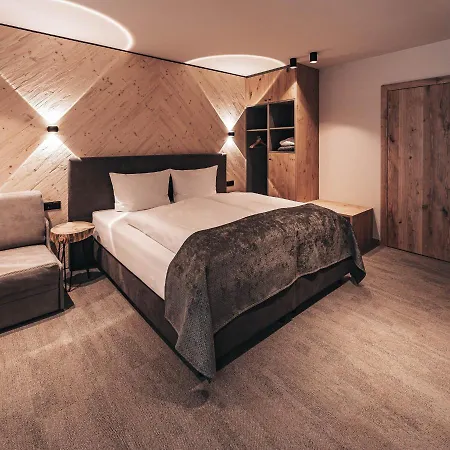 Arlhome - Zuhause Am Arlberg Apart-hotel *